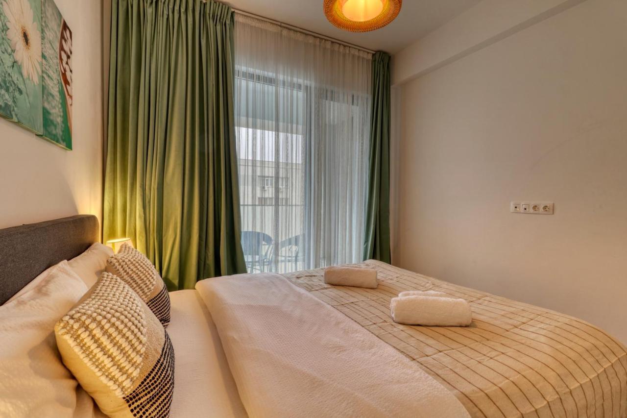 Relaxation Station - My Charming, Cosy&Inviting Apt - Smart Thermostat - Private Parking - Ior Park - Long Term Price Cuts Букурещ Екстериор снимка