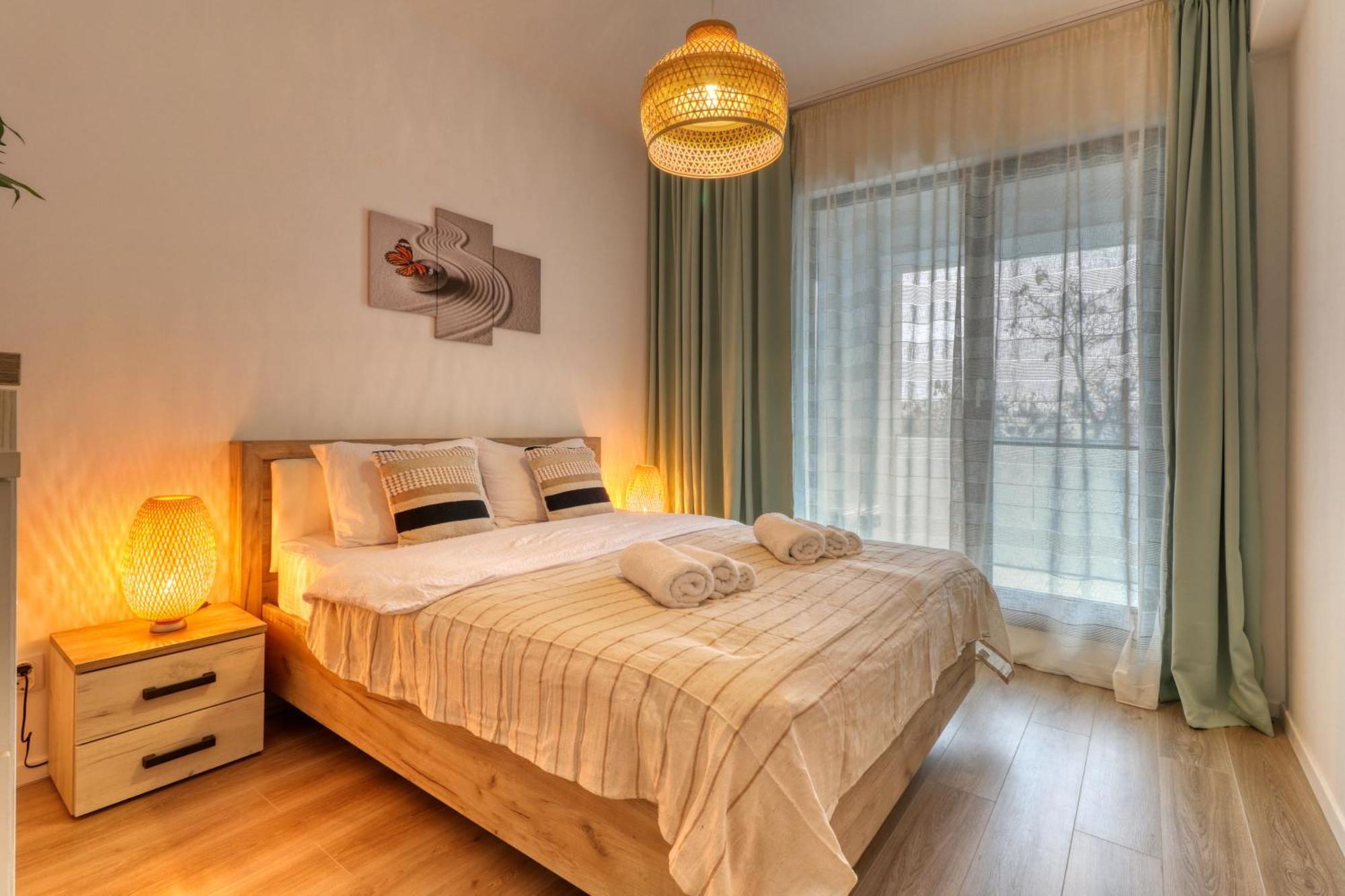 Relaxation Station - My Charming, Cosy&Inviting Apt - Smart Thermostat - Private Parking - Ior Park - Long Term Price Cuts Букурещ Екстериор снимка